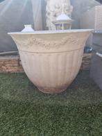 Grote kunstof plantenpot met water gaatjes, Tuin en Terras, Tuinvazen, Ophalen, Zo goed als nieuw
