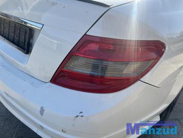 MERCEDES C klasse W204 rechts achterlicht 2008-2011 beschikbaar voor biedingen