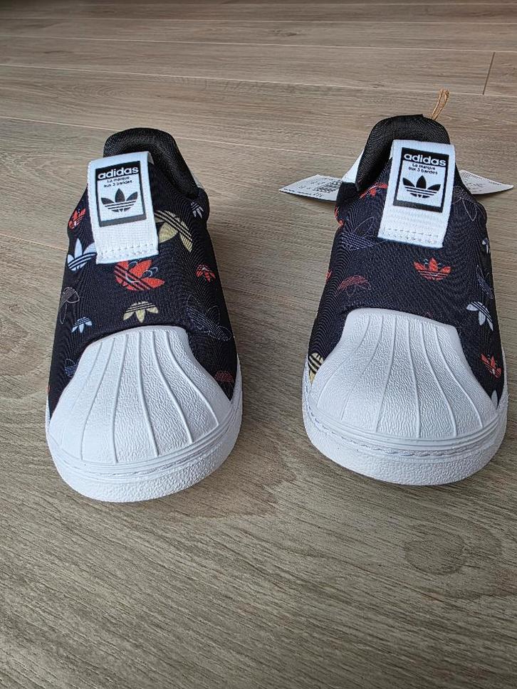 Nieuw, ongedragen Adidas Superstar 360 · Kids maat 26, Kinderen en Baby's, Kinderkleding | Schoenen en Sokken, Nieuw, Schoenen