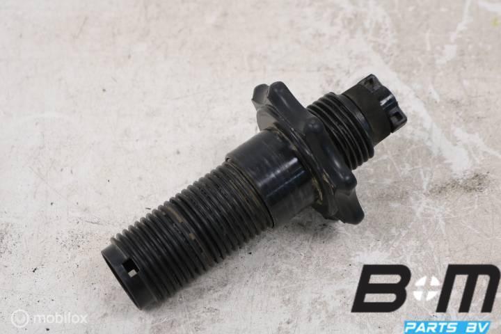 Bevestigingsbout subwoofer Audi A1 GB 82A803899, Auto diversen, Autoradio's, Gebruikt