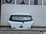 Mitsubishi Space Star 2012 - 2023 achterklep met spoiler wit, Gebruikt, Achterklep, Ophalen of Verzenden, Achter