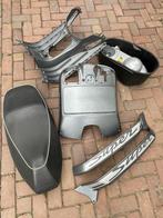 Vespa GTS 300 Super onderdelen kapen , zadel enz, Ophalen of Verzenden