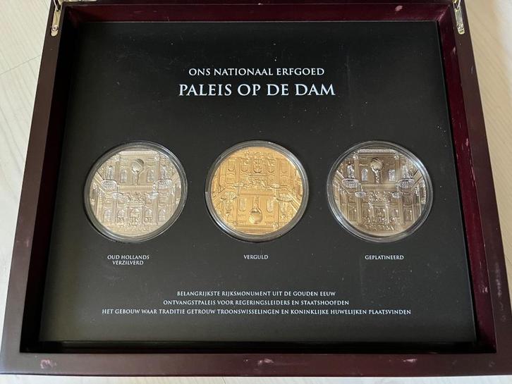 4 Grote Penningen Paleis op de Dam, Postzegels en Munten, Penningen en Medailles, Overige materialen, Nederland, Verzenden