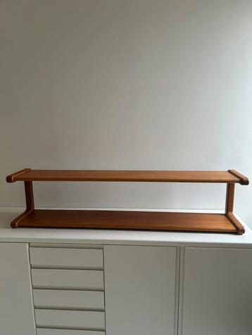 Dyrlund vintage wandplank wandmeubel beschikbaar voor biedingen