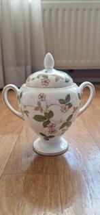 Wedgwood Wild Strawberry Suikerpotje op voetje, Verzenden, Nieuw, Porselein, Overige typen