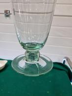 Vaas trompet vorm op voet glas, Huis en Inrichting, Woonaccessoires | Vazen, Ophalen of Verzenden, 'T Olde Gre-j, Info@toldegrej.nl