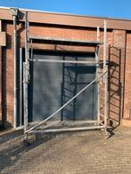 Schuifsteiger te koop met een werkhoogte van 4 meter, Doe-het-zelf en Verbouw, Steigers, Ophalen, Zo goed als nieuw, Rolsteiger of Kamersteiger