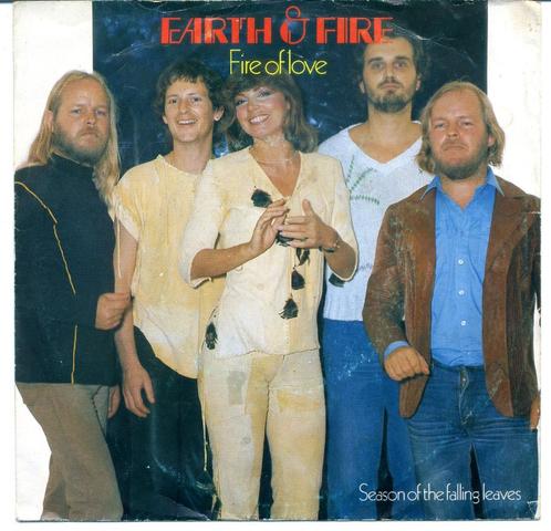 Earth & Fire Fire of love vinyl single 1979 MOOI, Cd's en Dvd's, Vinyl Singles, Gebruikt, Single, Pop, 7 inch, Ophalen of Verzenden
