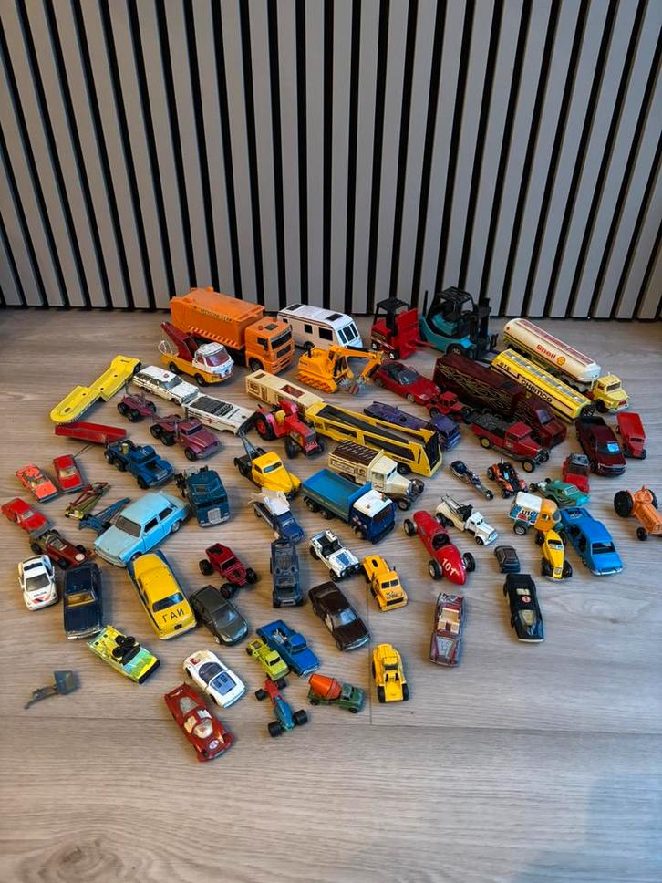 Modelauto’s, leuk voor sinterklaas of losse verkoop, Hobby en Vrije tijd, Modelauto's | 1:43, Ophalen of Verzenden