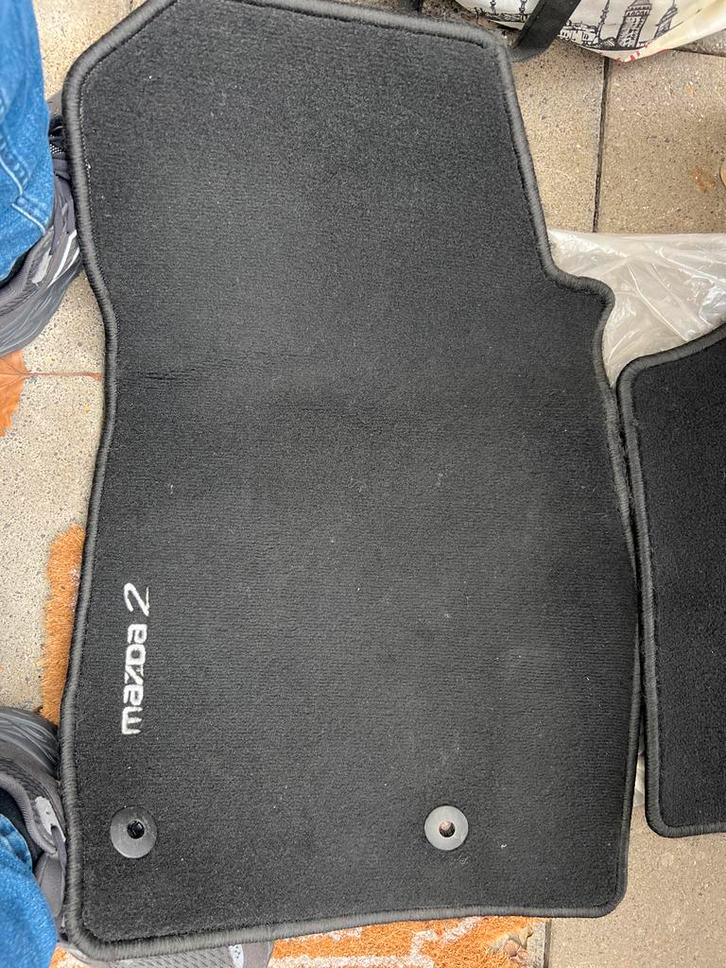 Mazda 2 automatten - bestuurdersmat mist, Auto-onderdelen, Interieur en Bekleding, Mazda, Nieuw, Ophalen of Verzenden