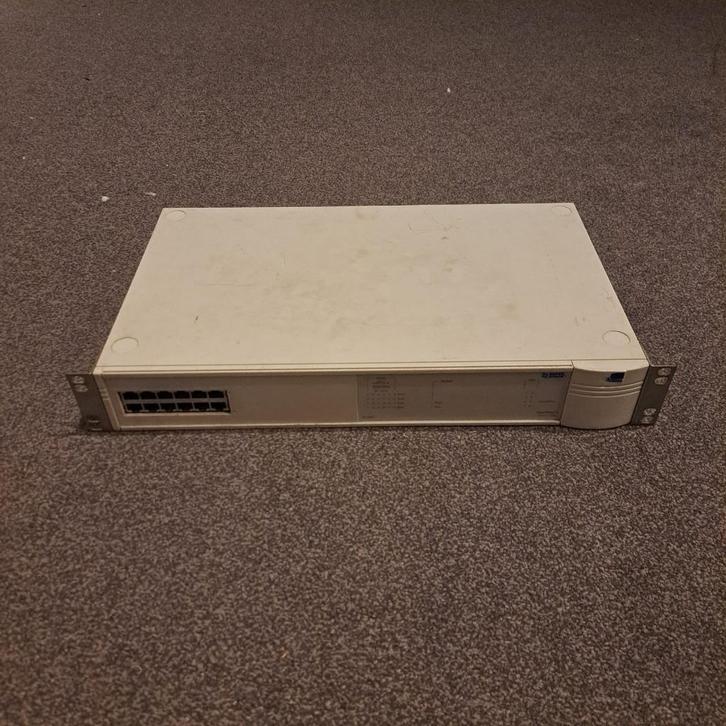 Managed switch 12p - Gratis, Computers en Software, Netwerk switches, Gebruikt, Ophalen of Verzenden