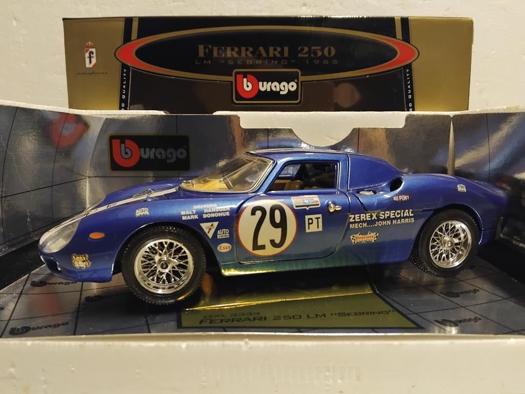Ferrari 250 LM SEBRING blue special Bburago metal 1:18 KRD, Hobby en Vrije tijd, Modelauto's | 1:18, Ophalen of Verzenden, Zo goed als nieuw