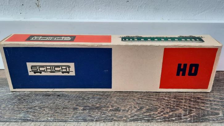 Schicht H0 5250/426/17 DR Personenrijtuig met doos, Hobby en Vrije tijd, Modeltreinen | H0, Zo goed als nieuw, Wagon, Gelijkstroom
