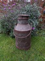 Oude ijzeren melkbus, hoogte 42 cm met deksel, Ophalen of Verzenden