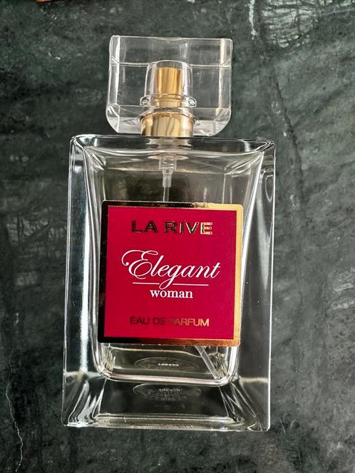 LA Rive elegant woman perfume, Sieraden, Tassen en Uiterlijk, Uiterlijk | Parfum, Zo goed als nieuw, Ophalen