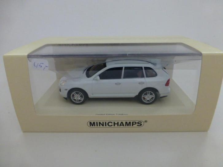 Minichamps Porsche Cayenne Turbo wit., Hobby en Vrije tijd, Modelauto's | 1:43, Nieuw, Auto, MiniChamps, Ophalen of Verzenden