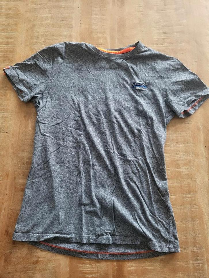 SuperDry | tshirt | maat S, Kleding | Heren, T-shirts, Zo goed als nieuw, Maat 46 (S) of kleiner, Grijs, Ophalen of Verzenden