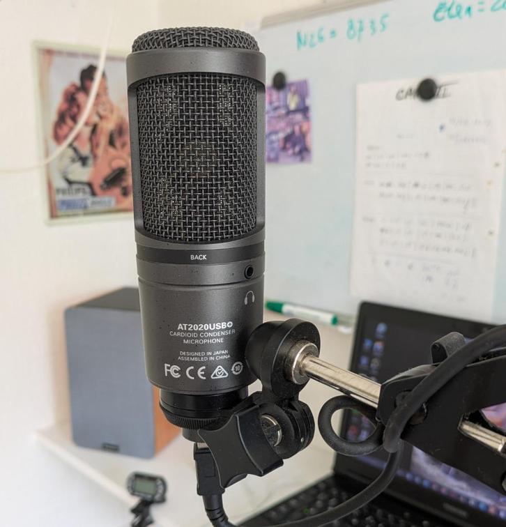 Audio Technica AT2020USB+ met draagarm, Muziek en Instrumenten, Microfoons, Zo goed als nieuw, Studiomicrofoon, Ophalen of Verzenden