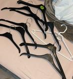 Kleding hangers gratis menemen., Ophalen, Zo goed als nieuw