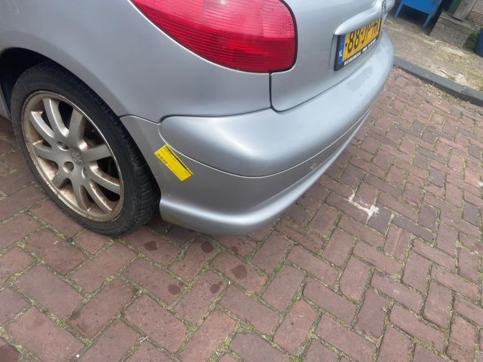 Achterbumper van een Peugeot 206, Auto-onderdelen, Carrosserie en Plaatwerk, Bumper, Peugeot, Gebruikt, 3 maanden garantie, Ophalen of Verzenden