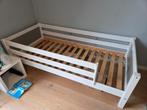 Kinderbed met beschermrails - 90 cm x 200 cm, Ophalen, 85 tot 100 cm, Zo goed als nieuw, Lattenbodem