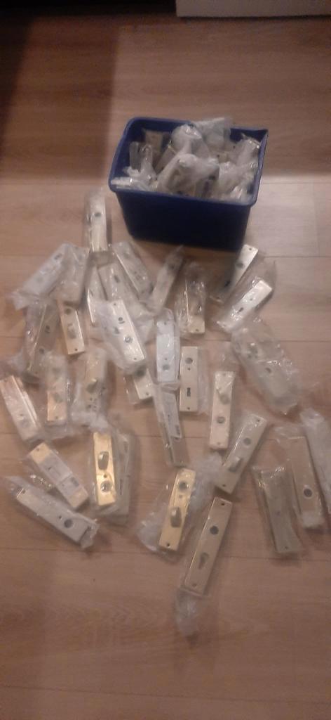 Hoppe deurschilden, Doe-het-zelf en Verbouw, Hang- en Sluitwerk, Nieuw, Overige typen, Overige materialen, Ophalen of Verzenden