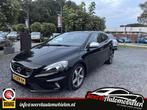 Volvo V40 1.6 D2 r design leer alcantara distr riem vv boekj, Voorwielaandrijving, Euro 5, Gebruikt, 4 cilinders