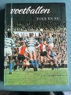 Toen en Nu  KNVB 75 jaar voetbal, Maat XL, Ophalen of Verzenden, Zo goed als nieuw, Clubaccessoires