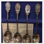Zilverstad verzilverde lepeltjes Koningshuis (4 stuks), Verzamelen, Ophalen of Verzenden, Zo goed als nieuw, Nederland, Speld(je) of Lepel(tje)