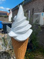 Polyester softijs hoorn met kar, Ophalen, IJs