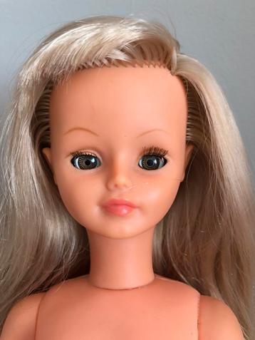 Cathie Bella Marion Ariadne pop jaren 70 met patronen beschikbaar voor biedingen