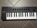 Komplete native Instruments kontrole m32, Ophalen of Verzenden, Zo goed als nieuw