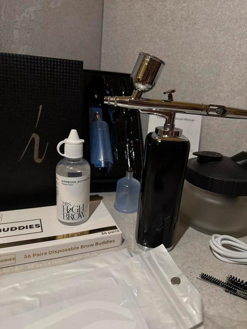 Airbrush Brows Set voor Wenkbrauwen + Accessoires, Sieraden, Tassen en Uiterlijk, Uiterlijk | Cosmetica en Make-up, Zo goed als nieuw