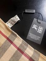 Burberry sjaal, Kleding | Dames, Mutsen, Sjaals en Handschoenen, Ophalen of Verzenden, Zo goed als nieuw, Maat 46/48 (XL) of groter
