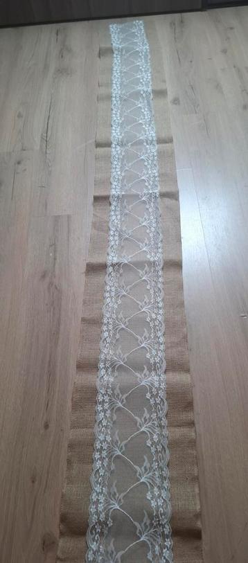 Bruiloft decoratie; 2x Tafelloper Jute & Kant 2.40x30 cm beschikbaar voor biedingen