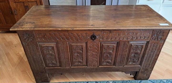 Antieke Eikenhouten Dekenkist met Snijwerk, Antiek en Kunst, Antiek | Meubels | Kasten, Ophalen