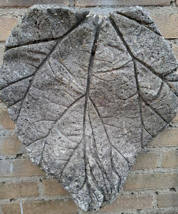 Boomblad. Beton. 37/42 cm. beschikbaar voor biedingen
