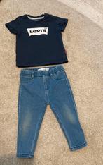 T-shirt & broekje maat 74 Levi’s, Kinderen en Baby's, Babykleding | Maat 74, Ophalen of Verzenden, Zo goed als nieuw, Jongetje
