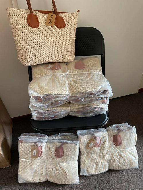 Partij dames tassen - strandtassen - shoppers, Sieraden, Tassen en Uiterlijk, Tassen | Damestassen, Nieuw, Overige kleuren, Ophalen