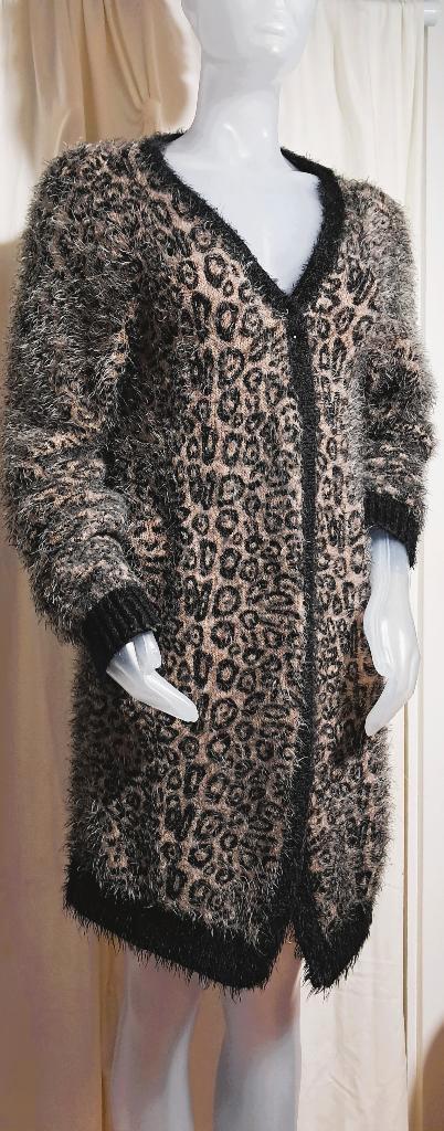 GEISHA  🎀pluizige dieren print vest mt L, Kleding | Dames, Truien en Vesten, Zo goed als nieuw, Maat 42/44 (L), Overige kleuren