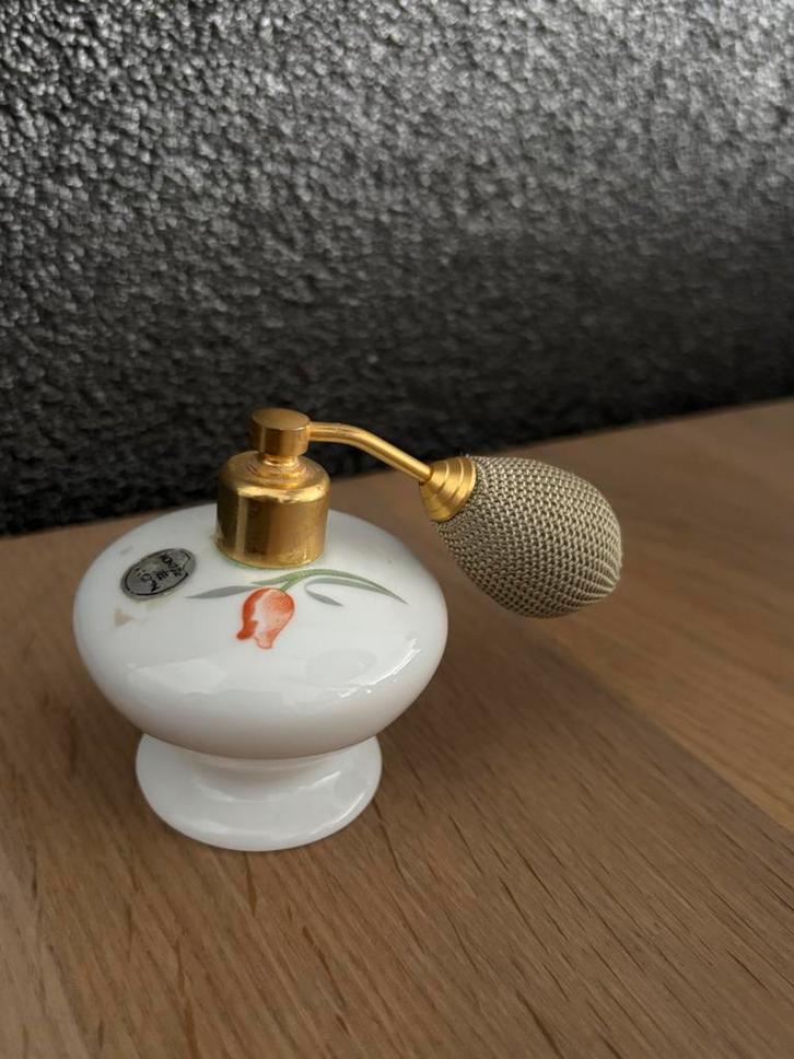 Vintage antieke parfumverstuiver porselein – Fontana Poland, Verzamelen, Parfumverzamelingen, Zo goed als nieuw, Parfumfles, Ophalen of Verzenden