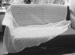 BROCANTE ,WIT KATOENEN GEHAAKT KLEED /SPREI ALS NIEUW, Ophalen of Verzenden