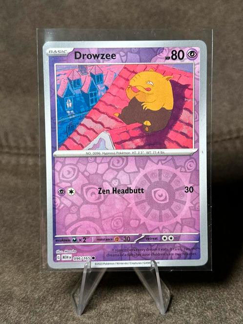 Drowzee [Reverse Holo] #96 096/165 (Scarlet & Violet 151), Hobby en Vrije tijd, Verzamelkaartspellen | Pokémon, Zo goed als nieuw