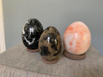 Vintage eieren marmer onyx zwart roze bruin Pakistan beschikbaar voor biedingen