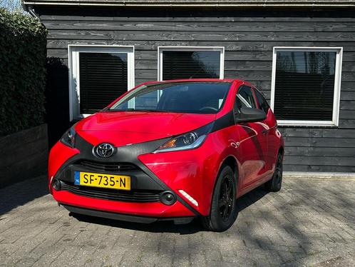 Toyota Aygo 1.0 Vvt-i 69pk 5D 2018 Rood, Auto's, Toyota, Bedrijf, Aygo, ABS, Airbags, Airconditioning, Boordcomputer, Centrale vergrendeling