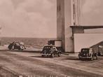 Afsluitdijk,  Monument, oude auto's,  fotokaart, Ophalen of Verzenden