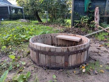 Houten bloembak  beschikbaar voor biedingen