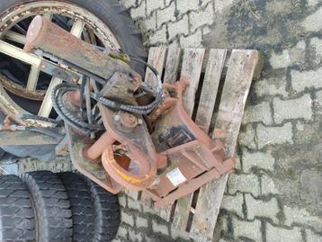 Matt Nielen kantelstuk cw30 jcb js145 beschikbaar voor biedingen