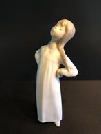 Lladro porselein Girl Stretching (Reyshof), Antiek en Kunst, Antiek | Porselein, Ophalen of Verzenden