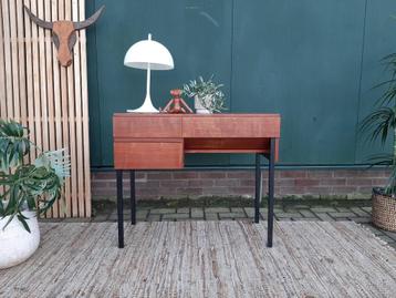 Vintage tafeltje design bureautje sidetable laptoptafel j 60 beschikbaar voor biedingen